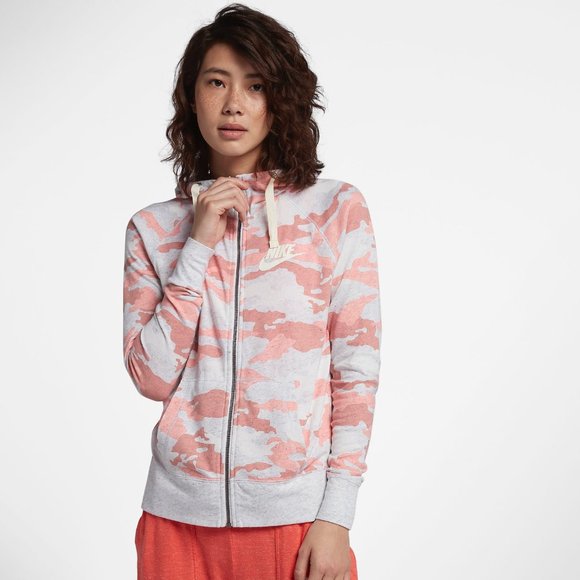 nike womens camo hoodie